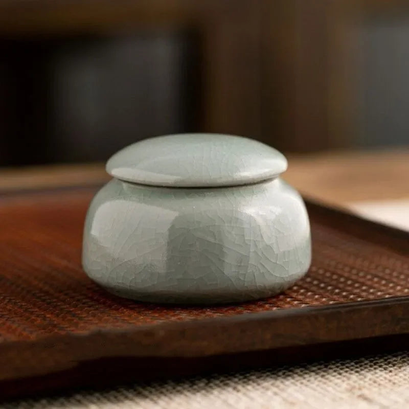 Mini Ceramics Pet Urn Cremation Commemorative Coffin Pet Urn Memorial Funeral Ashes Box of Deceased Dog Keepsake Pet Supplies