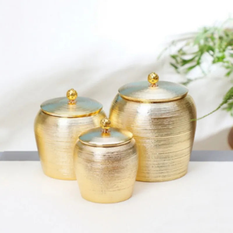 European-Style Golden Ceramics Ashes Urn Holder Pet Memorial Funeral Ashes Jar Urn for Human Cremation Keepsake Pal Casket