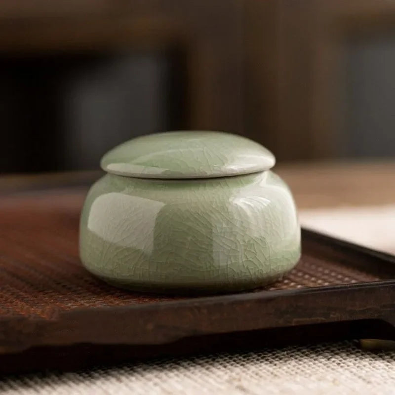 Mini Ceramics Pet Urn Cremation Commemorative Coffin Pet Urn Memorial Funeral Ashes Box of Deceased Dog Keepsake Pet Supplies